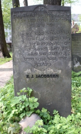 picture 02045-1-1-AF-apr2011.JPG