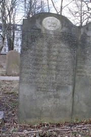 picture 02925-1-1-AF-apr2011.JPG