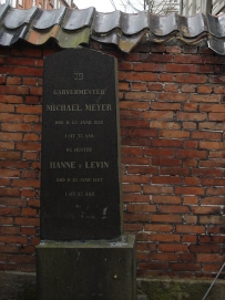 picture 03138-1-1-TB-apr2011.JPG