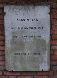 picture 03183-1-1-AF-dec2011.JPG