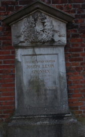 picture 04071-1-1-AF-dec2011.JPG