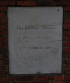 picture 04424-1-1-AF-dec2011.JPG